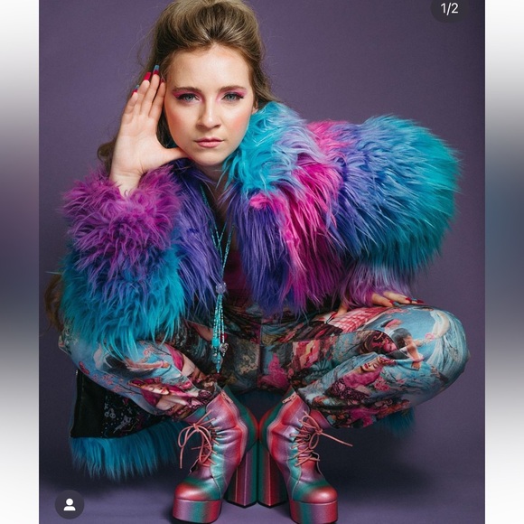 I am the queen of eccentric fashion! 👩‍🎤👨‍🎤 - Picture 6 of 12